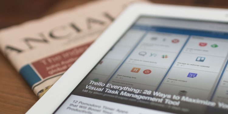 This Filipino guy channels his inner Miss Universe by strutting in six-inch heels and speedos This Filipino guy channels his inner Miss Universe by strutting in six-inch heels and speedos